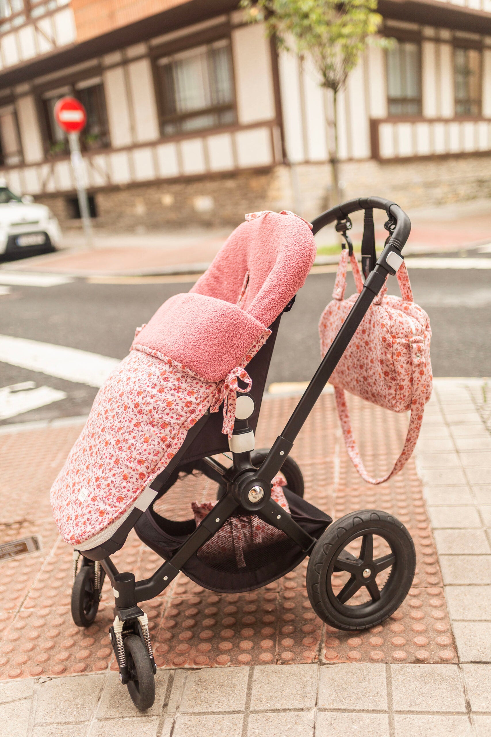 Saco universal invierno Flora+borrego rosa