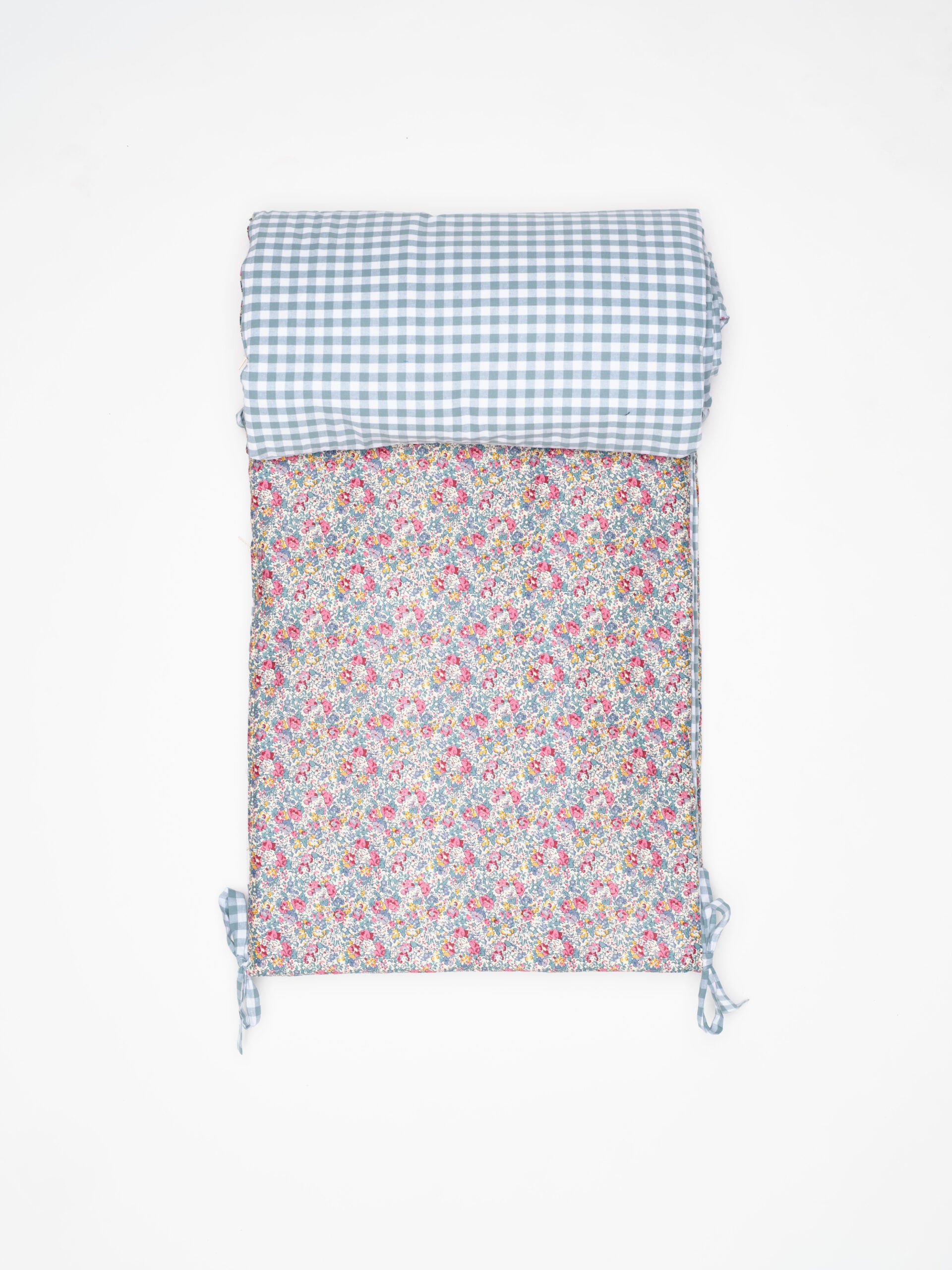 Juego de chichonera y funda nordica Matilda y vichy menta